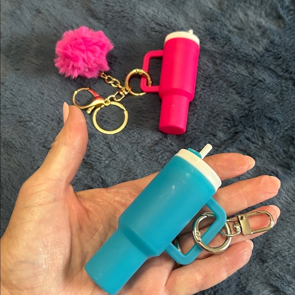 💕5/$15 Pink and Blue Keychain Cup Set - Picture 7 of 8